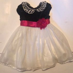 4T formal/holiday dress.Animal print&flower accent
